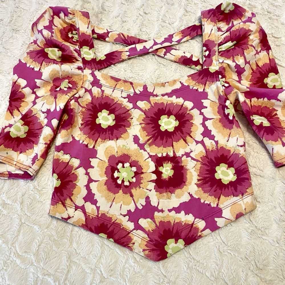 Free People Give Me More V-hem Criss Cross Back Floral Cropped XS Shirt Top